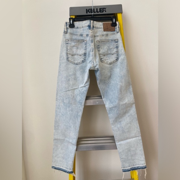American Eagle Extreme Flex Acid Wash Ripped Jeans - Picture 4 of 13